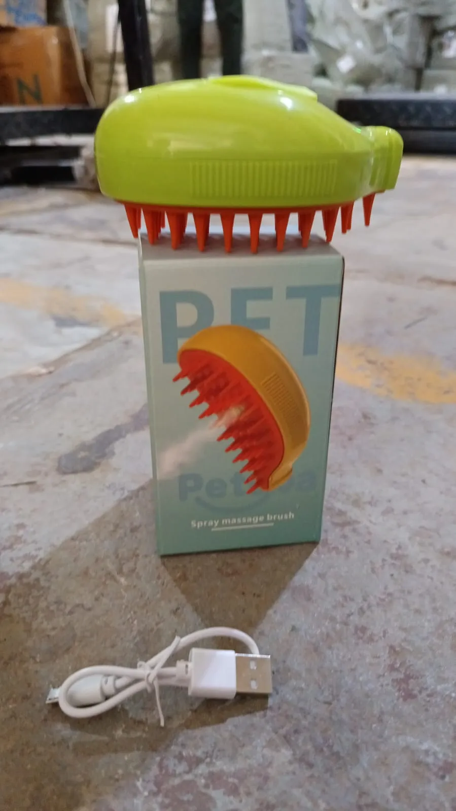 3-in-1 Cat Steamer Brush for Grooming & Hair Removal