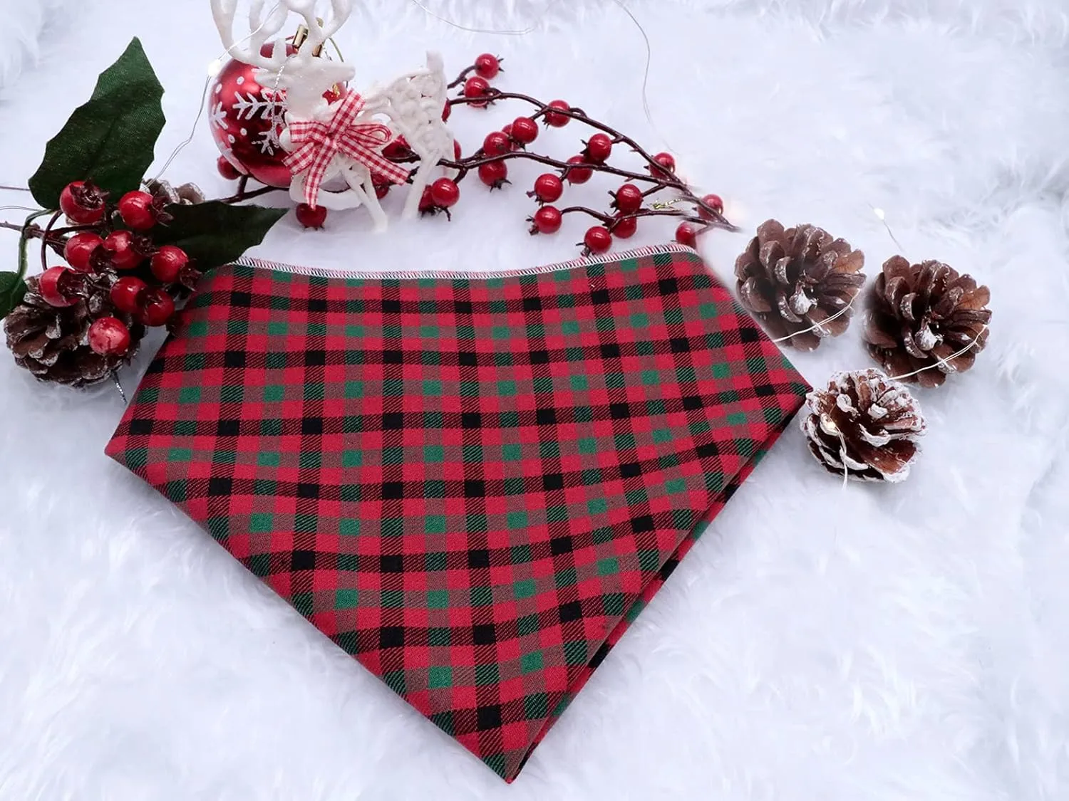 Unique style paws Dog Bandana, Christmas Plaid 1PC Washable Square Dog Scarfs for Small Medium Large Dogs Adjustable Dogs Bib Scarfs for Girl or Boy Dogs